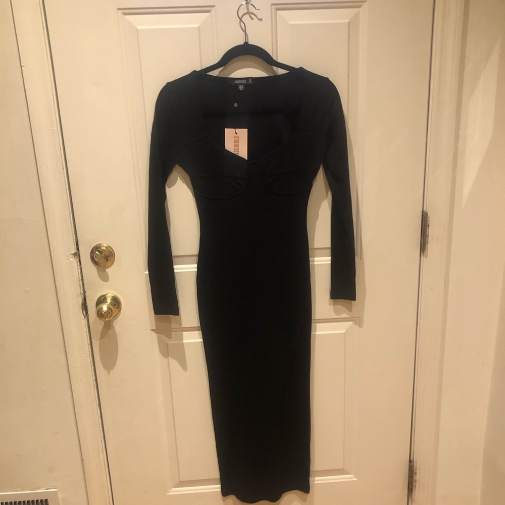 NWT Ribbed Bust Cup Black Midi Dress